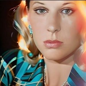 Meet your Posher, Meg